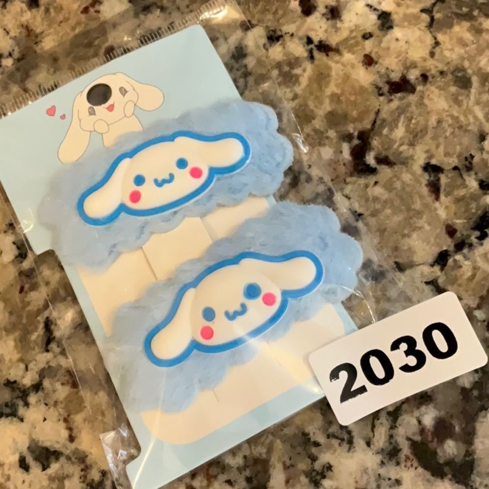 2030 Sanrio Set of 2 Fuzzy Hair Clips